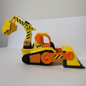 PAW Patrol Crew Rubble's Bark Yard Deluxe Bulldozer W/ Lights & Sounds